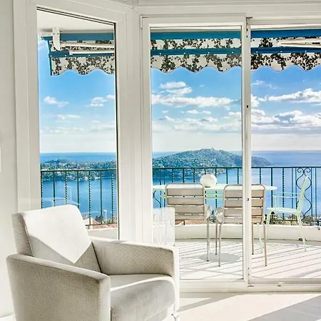 アパート Luxurious Penthouse With Panoramic View ヴィルフランシュ・シュル・メール