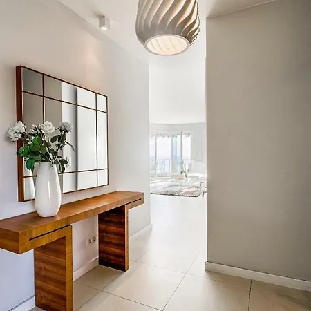 شقة Luxurious Penthouse With Panoramic View فيليوفرُنش سور مير