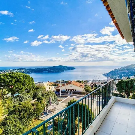 Luxurious Penthouse With Panoramic View