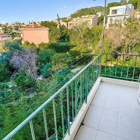 Luxurious Penthouse With Panoramic View *