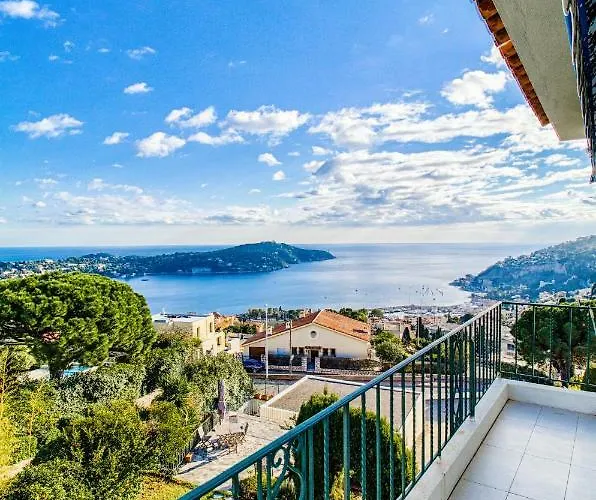 Luxurious Penthouse With Panoramic View